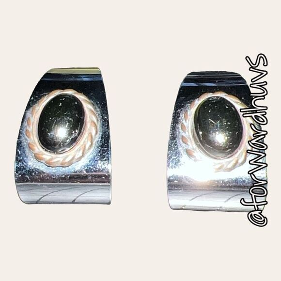 Vintage Silver Tone Earrings with Hematite Appearing Center - Picture 3 of 8